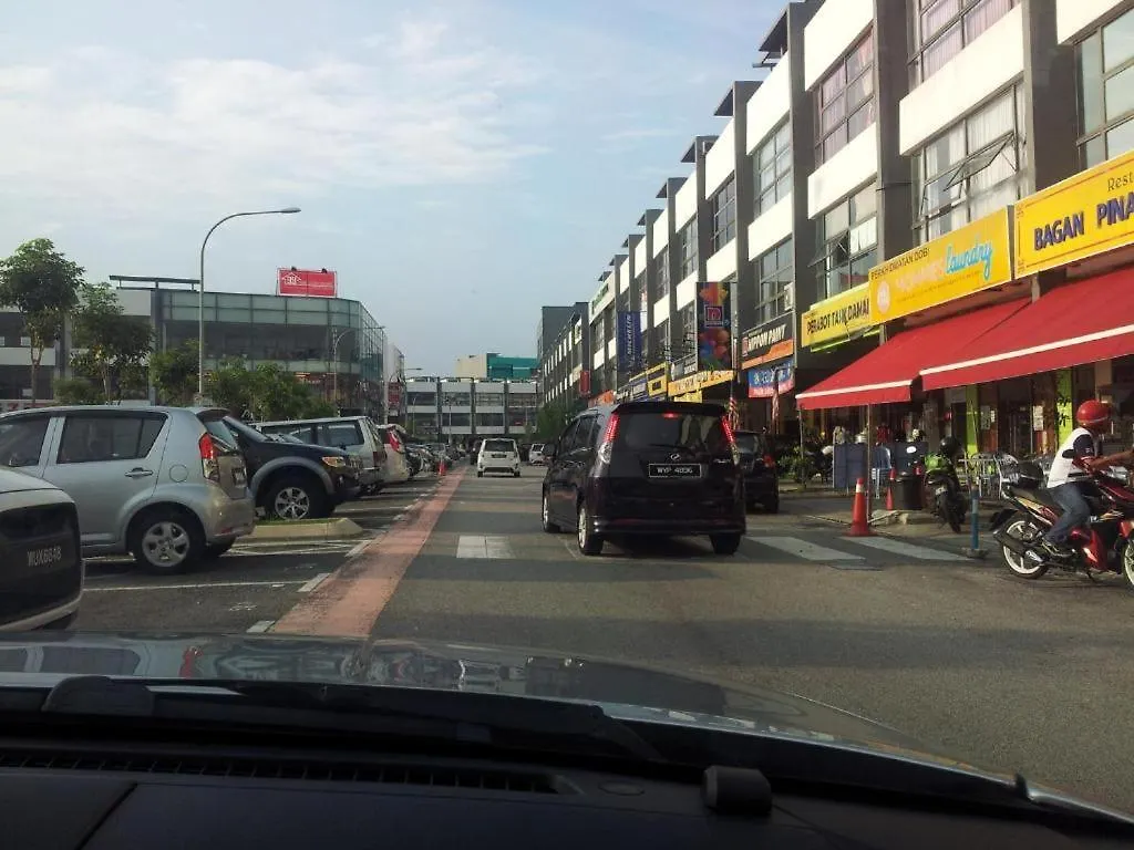 Mini Studio 6 With Mrt Lrt Kuala Lumpur Ma­lay­sia